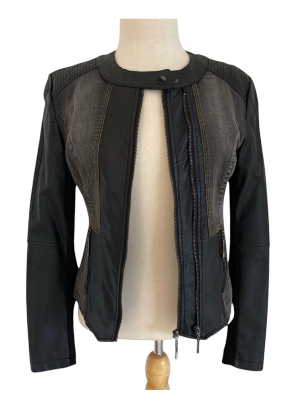 Oxygen jacket denim &vegan leather mix black zipper front pockets stretchy Small